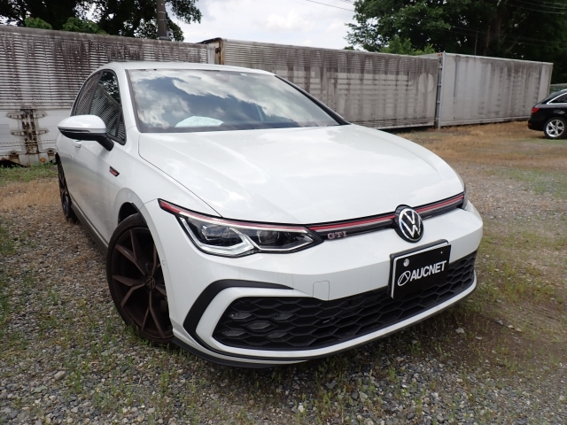 VOLKSWAGEN GOLF 2023
