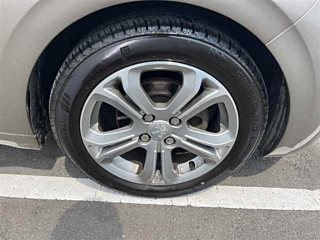 PEUGEOT 208 2013