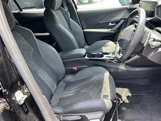 PEUGEOT 2008 2021