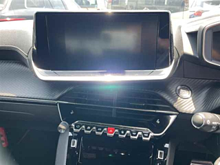 PEUGEOT 2008 2021