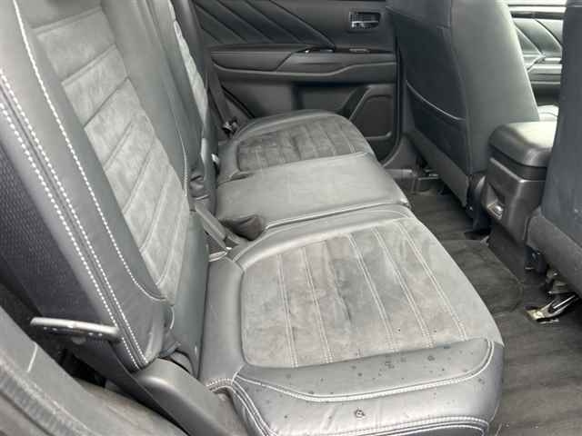 MITSUBISHI OUTLANDER PHEV 2015