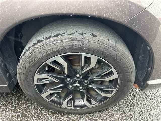 MITSUBISHI OUTLANDER PHEV 2015