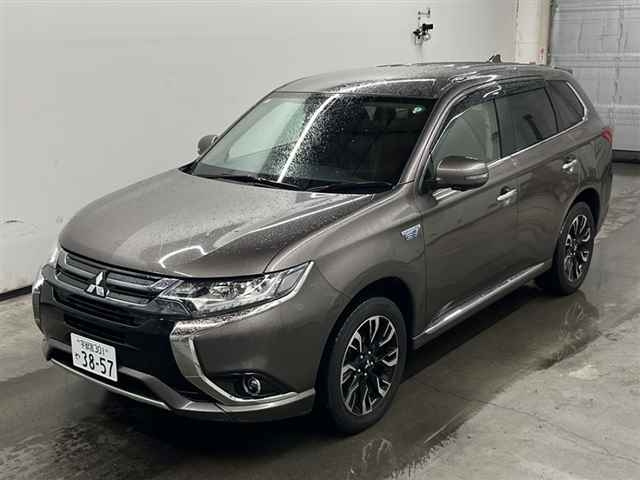 MITSUBISHI OUTLANDER PHEV 2015