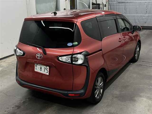 TOYOTA SIENTA 2017