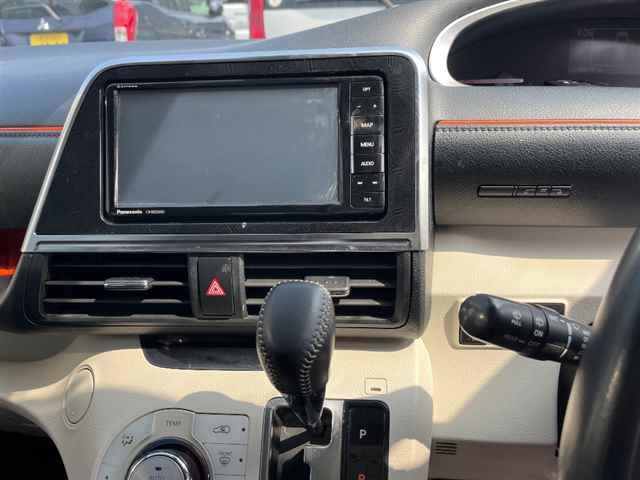 TOYOTA SIENTA 2017