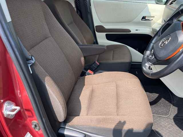 TOYOTA SIENTA 2017