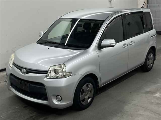 TOYOTA SIENTA 2012