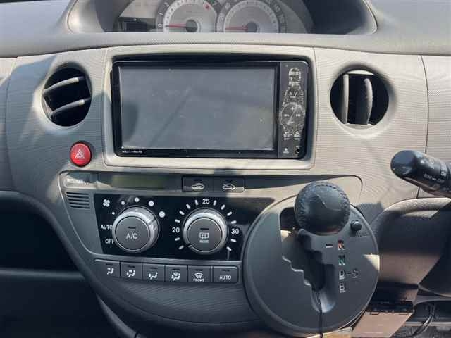 TOYOTA SIENTA 2012