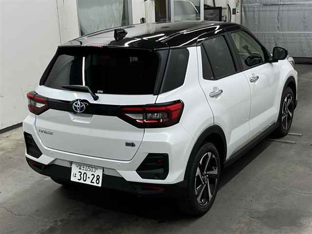 TOYOTA RAIZE 2025