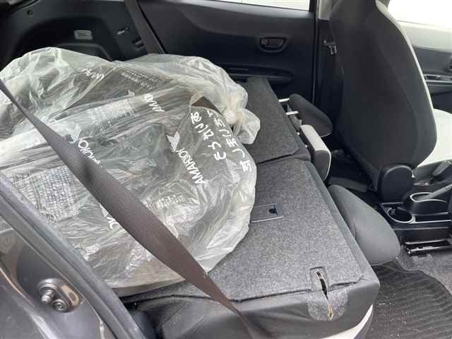 TOYOTA VITZ 2012