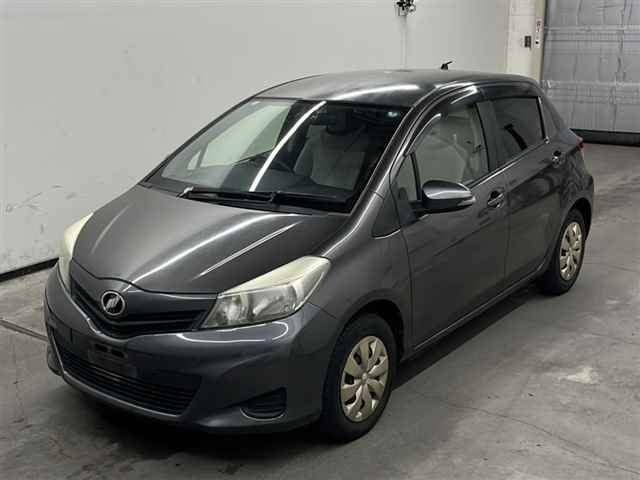 TOYOTA VITZ 2012