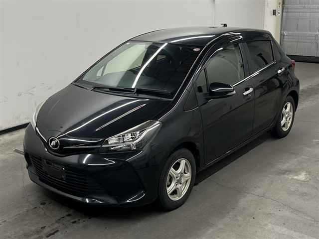 TOYOTA VITZ 2016