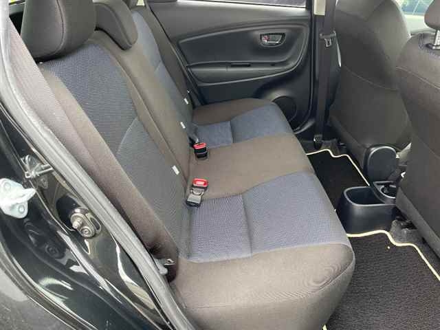 TOYOTA VITZ 2016