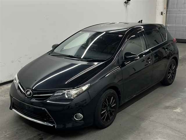 TOYOTA AURIS 2014