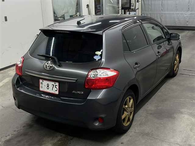 TOYOTA AURIS 2010