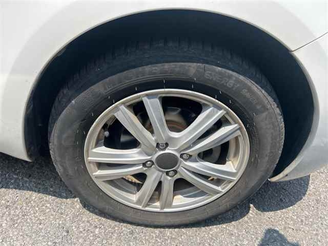 TOYOTA VITZ 2010