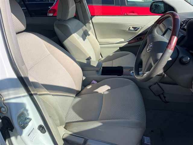 TOYOTA PREMIO 2010