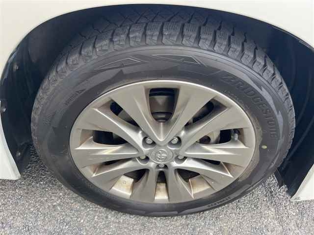 TOYOTA ALPHARD 2010