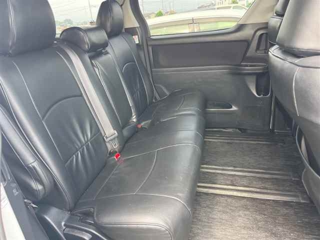 TOYOTA ALPHARD 2010