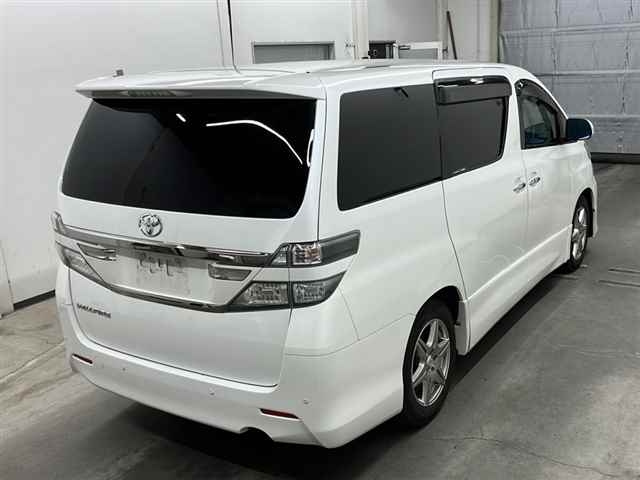 TOYOTA VELLFIRE 2012