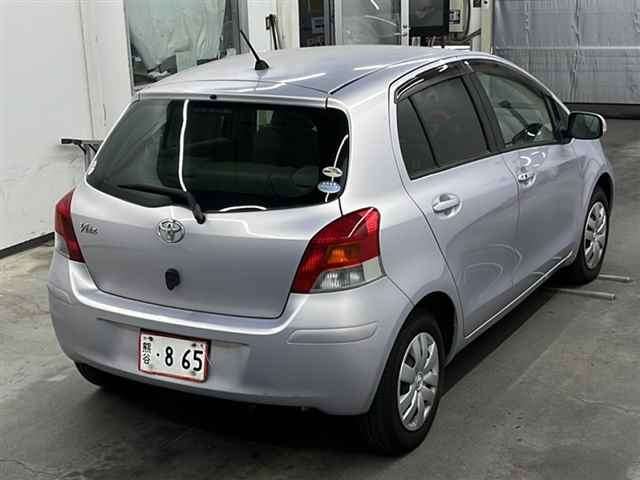TOYOTA VITZ 2009