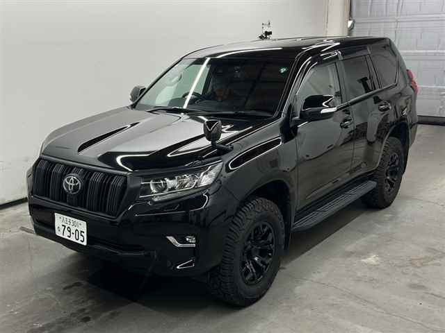 TOYOTA LAND CRUISER PRADO 2021