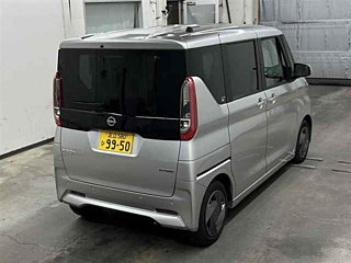 NISSAN ROOX 2023
