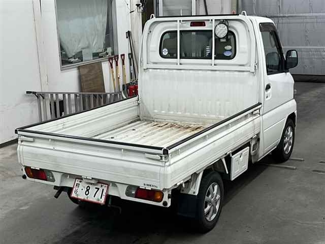 NISSAN CLIPPER TRUCK 2010