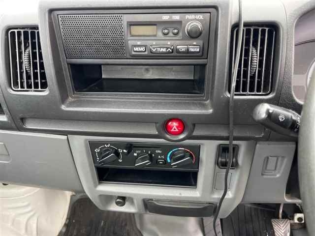 NISSAN CLIPPER TRUCK 2010