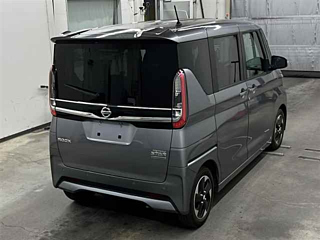 NISSAN ROOX 2021
