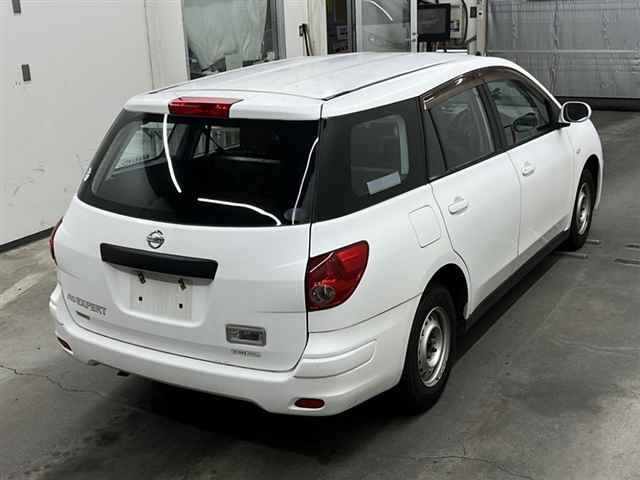 NISSAN AD 2008