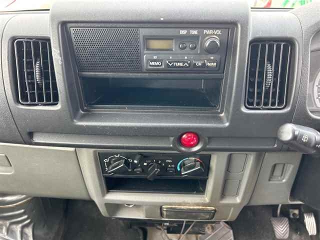 NISSAN CLIPPER VAN 2013