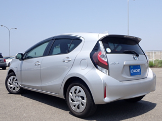 Заказать TOYOTA AQUA