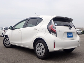 Заказать TOYOTA AQUA