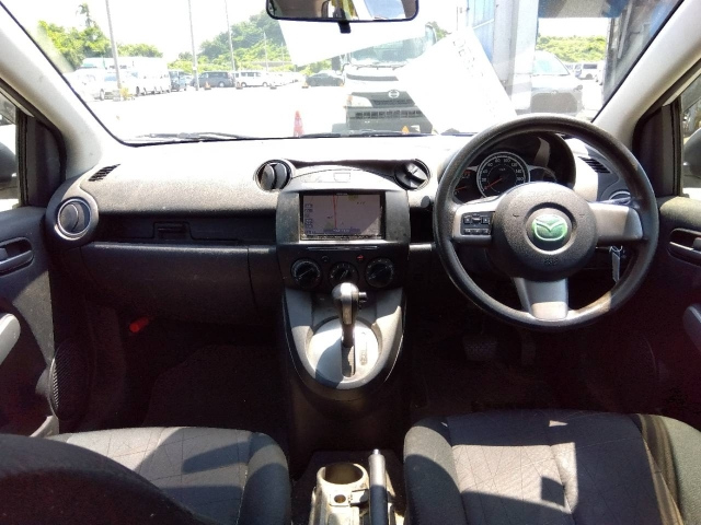 MAZDA DEMIO 2013