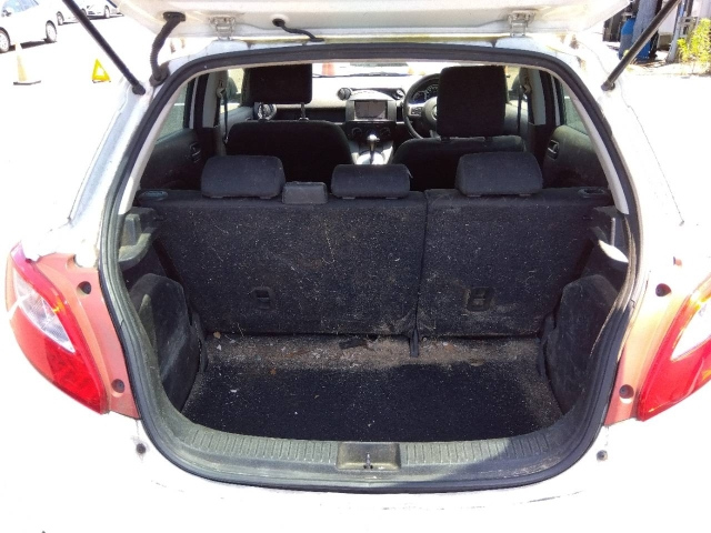 MAZDA DEMIO 2013
