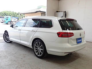 Заказать VOLKSWAGEN PASSAT VARIANT