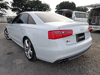 Заказать AUDI S6 SERIES