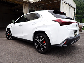 Заказать LEXUS UX
