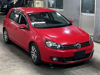 VOLKSWAGEN GOLF 2010