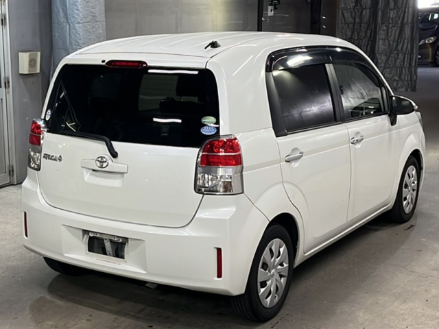 TOYOTA SPADE 2012