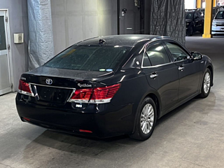 TOYOTA CROWN 2018
