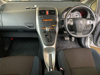 TOYOTA AURIS 2010