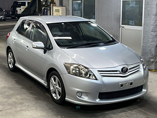TOYOTA AURIS 2010