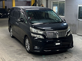 TOYOTA VELLFIRE 2011