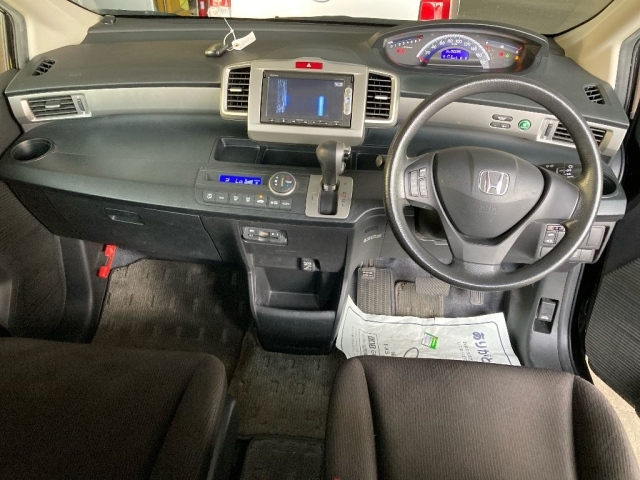 HONDA FREED 2014