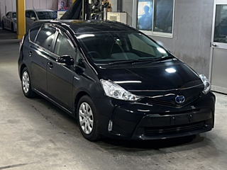 TOYOTA PRIUS ALPHA 2020