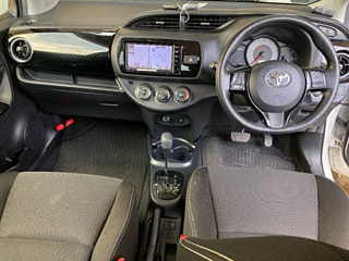 TOYOTA VITZ 2019