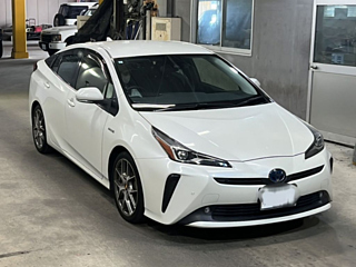 TOYOTA PRIUS 2019