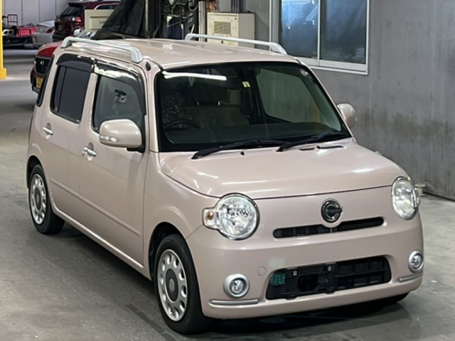 DAIHATSU MIRA 2010